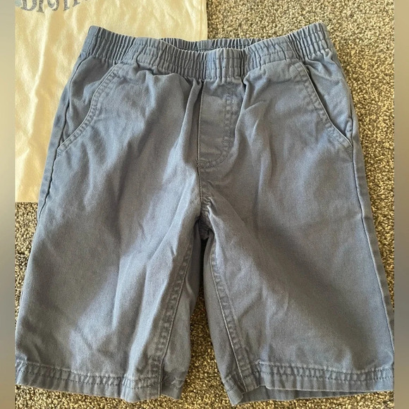 SOLD Boy’s Lucky 🍀 Brand matching outfit short sleeve top & shorts Size 6 - Picture 2 of 4